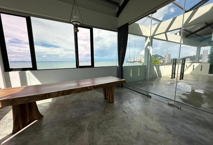 חדר משפחתי נוף לים, Ferringhi Inn 51