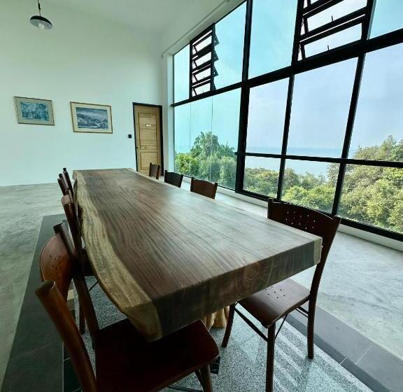 Номер Стандарт, Ferringhi Inn 51