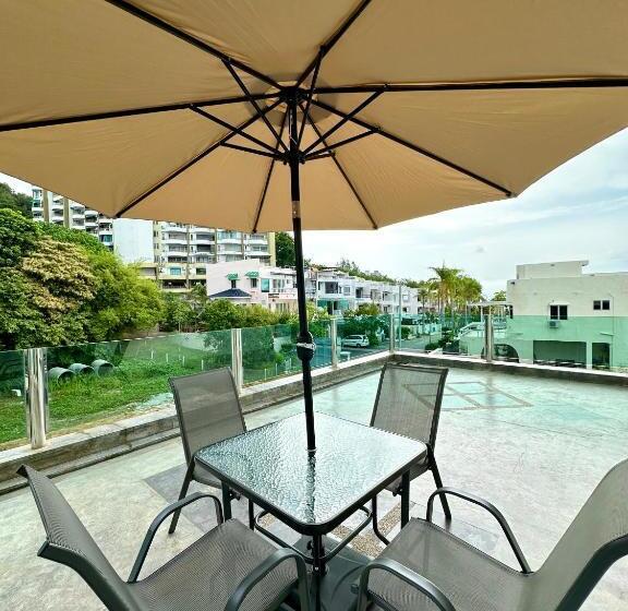 חדר סטנדרט נוף לים, Ferringhi Inn 51