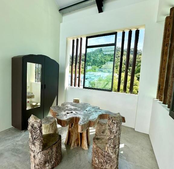 חדר סטנדרט נוף לים, Ferringhi Inn 51