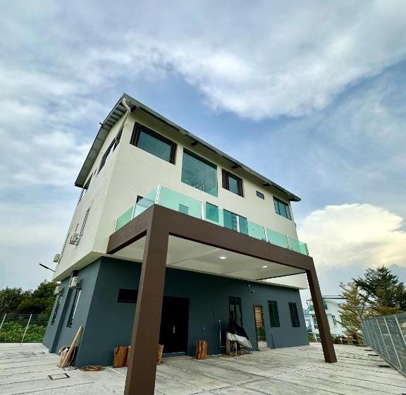 Номер Стандарт Вид на Горы, Ferringhi Inn 51