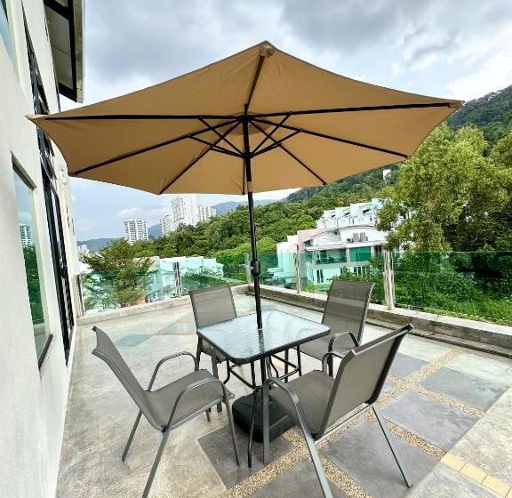 חדר סטנדרט נוף להרים, Ferringhi Inn 51