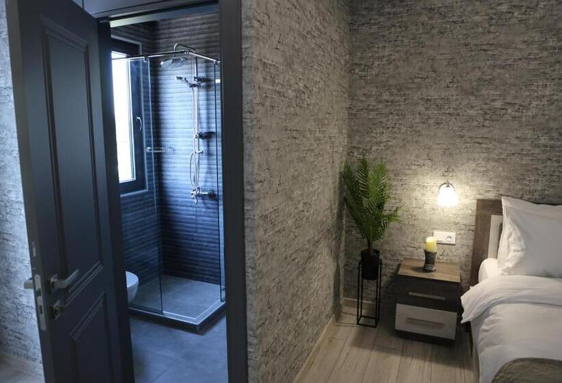 اتاق استاندارد, Saguramo Bliss