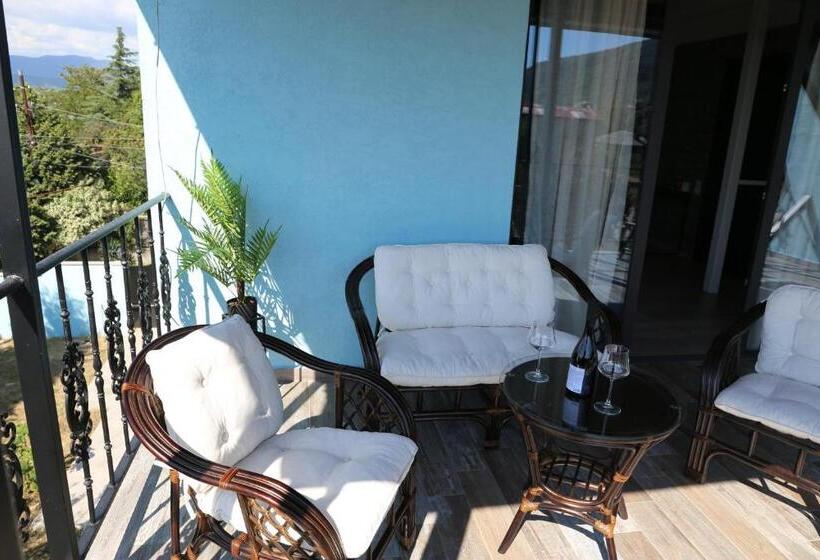 اتاق استاندارد با تراس, Saguramo Bliss