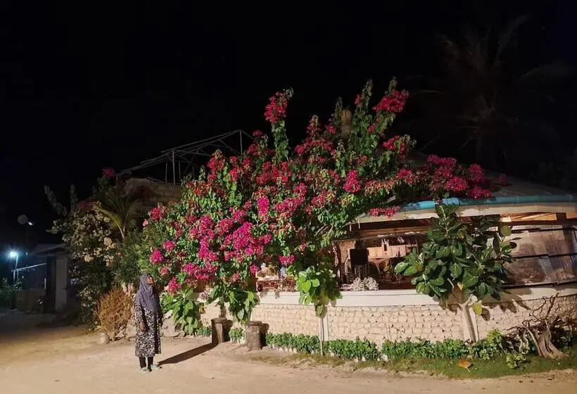 اتاق خانوادگی, Sky Village