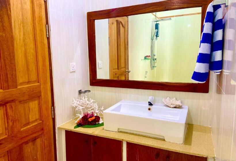 اتاق خانوادگی, Sky Village