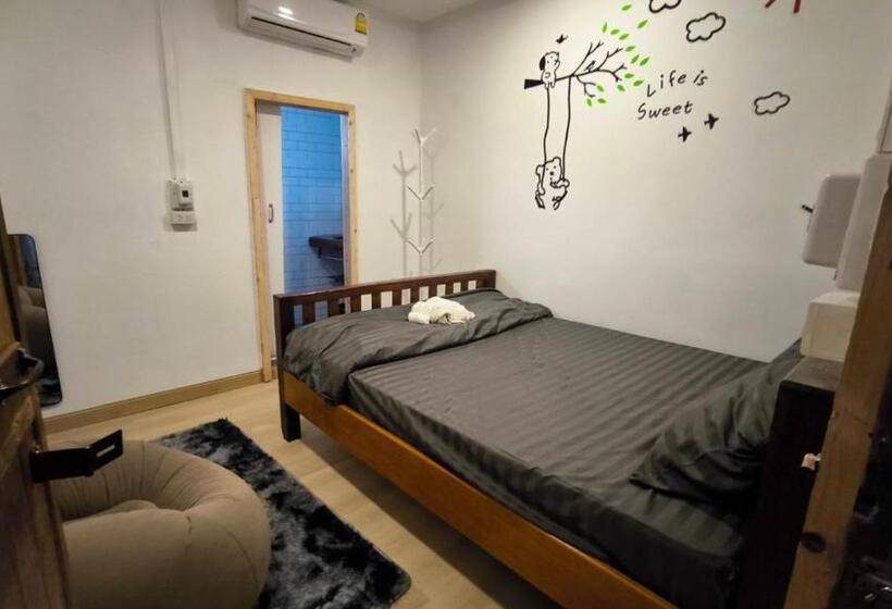 Standard Szoba, เชียงคาน ฮักเลย ฮักกัญ โฮมสเตย์   ຊຽງຄານ ຮັກເລີຍ ຮັກກັນ ໂຮມສະເຕ Chiang Khan Hugloei Hugkan Homestay