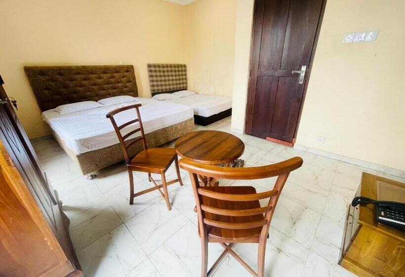 اتاق خانوادگی, Ez Stay Guesthouse