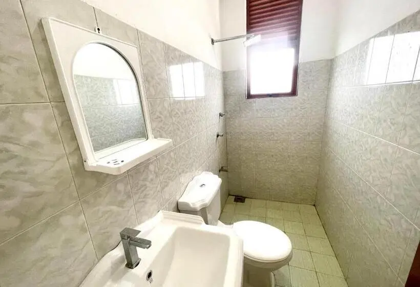 اتاق خانوادگی, Ez Stay Guesthouse
