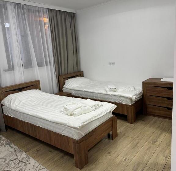 اتاق استاندارد چهار تخته, Guest House Sham