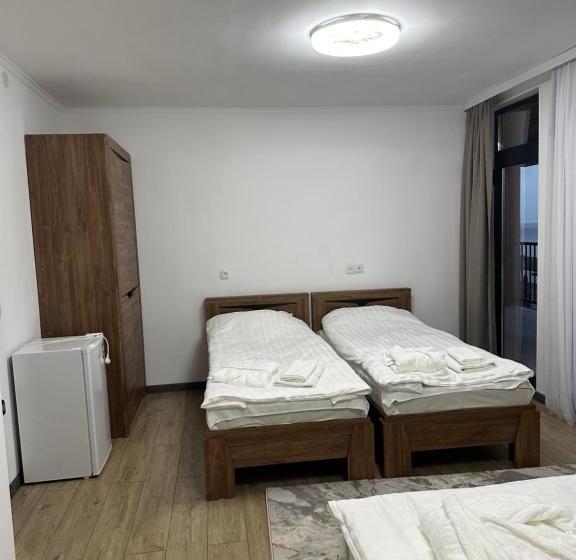 اتاق استاندارد چهار تخته, Guest House Sham