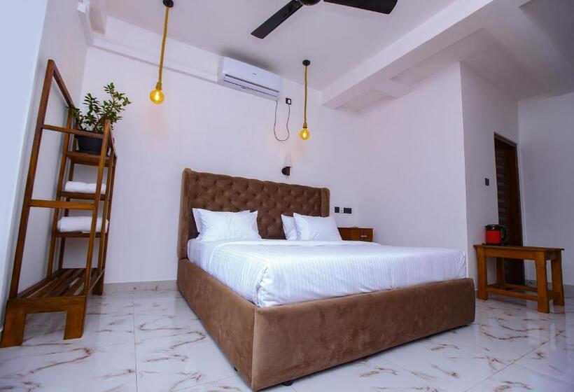 غرفة ديلوكس مطلّة علي البحر, Sakura Surf Lanka Hotel & Restaurant