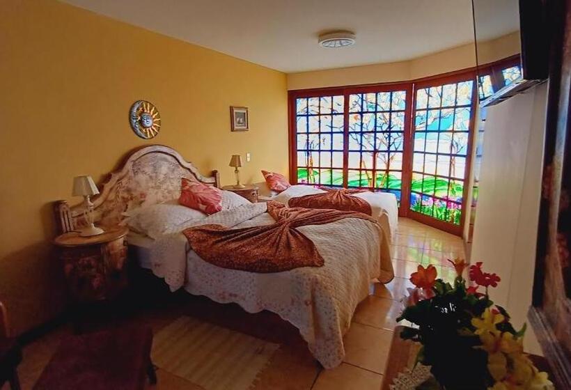 חדר סטנדרט לשלושה, Sol Y Luna