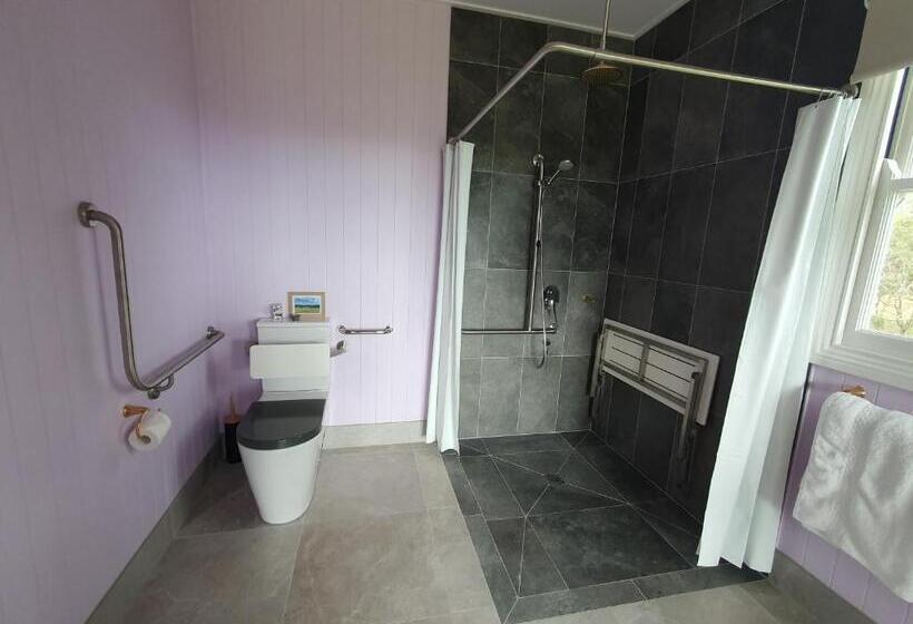 Стандартный Номер Кровать Кинг, Couples Accessible Cabin, Zarina Country Cabins, 6