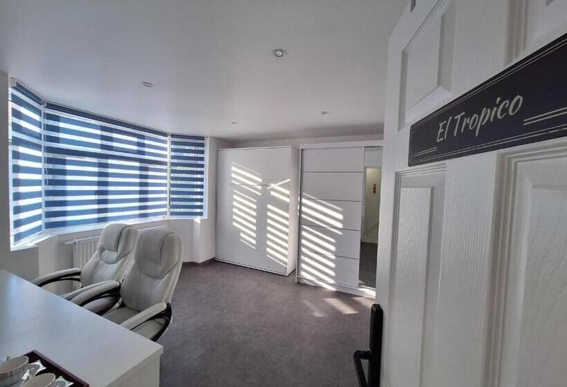 Номер Стандарт Совместная Ванная, Sunny Waves