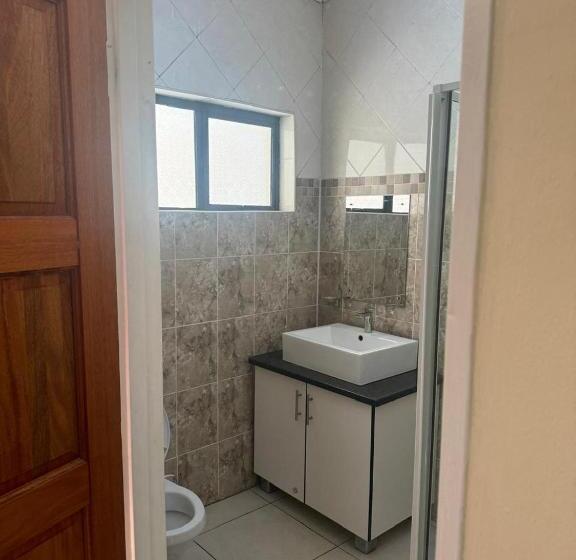 Номер Стандарт, Jakaranda Guest House