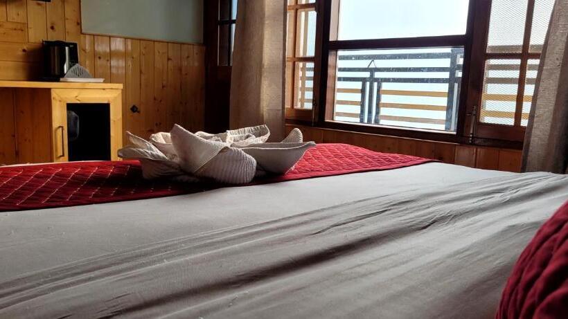 Quarto Estandar com Sacada, Hill View A Family