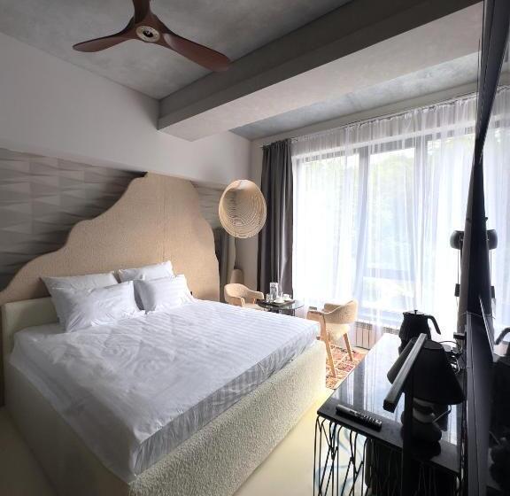 اتاق استاندارد با تخت بزرگ, Inn Ozz Almaty