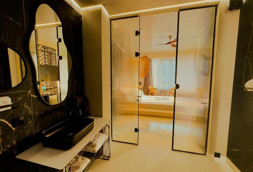 اتاق استاندارد با تخت بزرگ, Inn Ozz Almaty