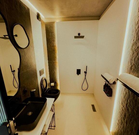 اتاق استاندارد با تخت بزرگ, Inn Ozz Almaty