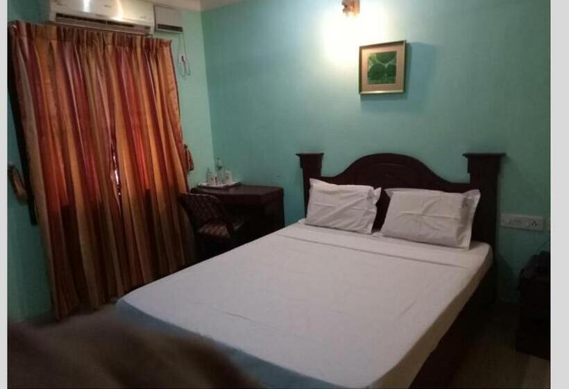 غرفة ديلوكس, Priya