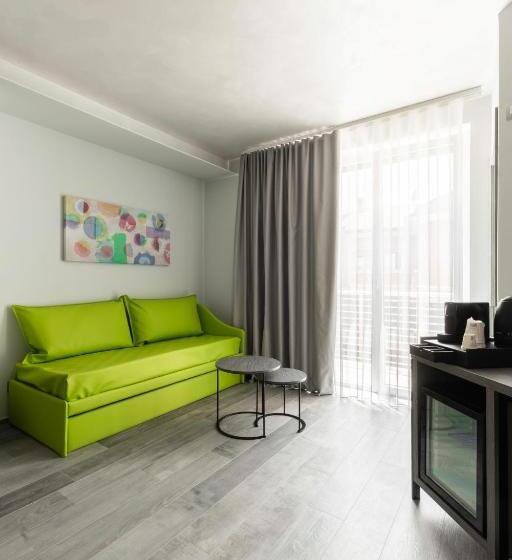 اتاق پریمیوم چهارنفره, Corso49 Boutique Rooms