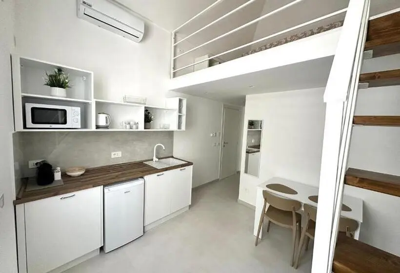 اتاق لوکس, Hary Home