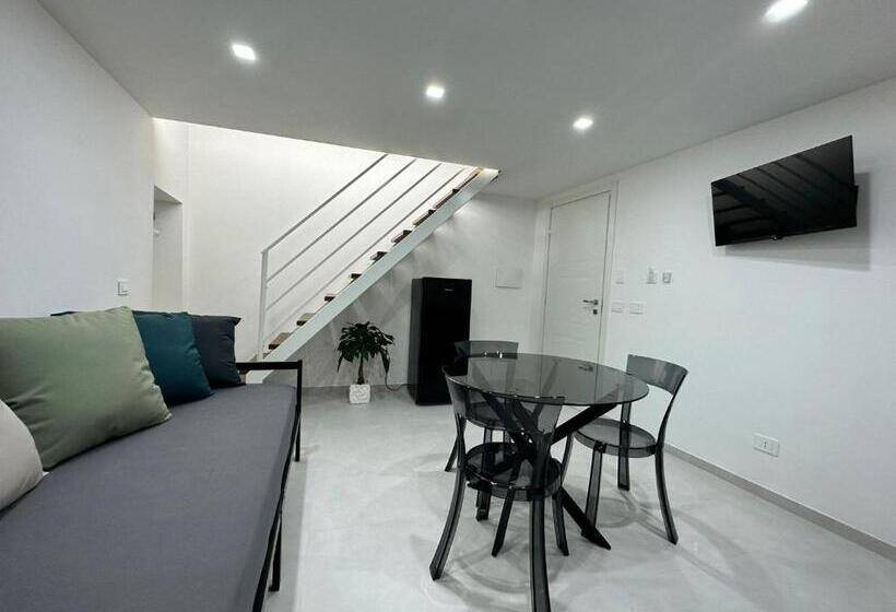 اتاق لوکس سه تخته, Hary Home