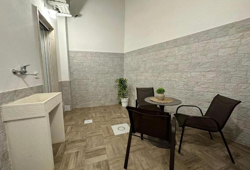 اتاق لوکس سه تخته, Hary Home