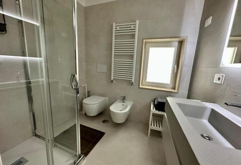 اتاق استاندارد, Hary Home