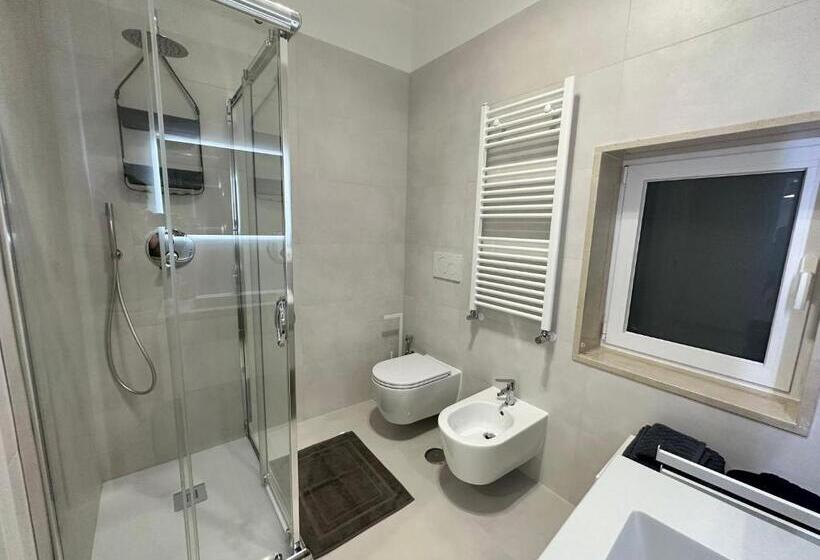 اتاق استاندارد, Hary Home