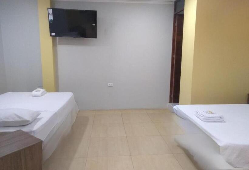 חדר דלוקס לשלושה, Hospedaje Buenos Aires