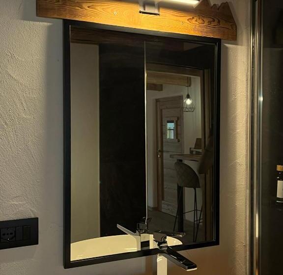 غرفة ديلوكس, La Famille D Evian