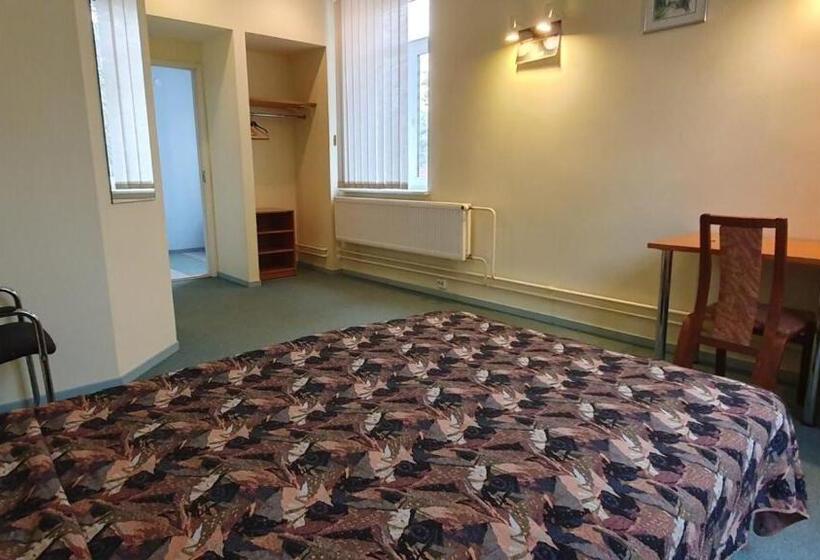 اتاق اکونومی, Silport Külalistemaja