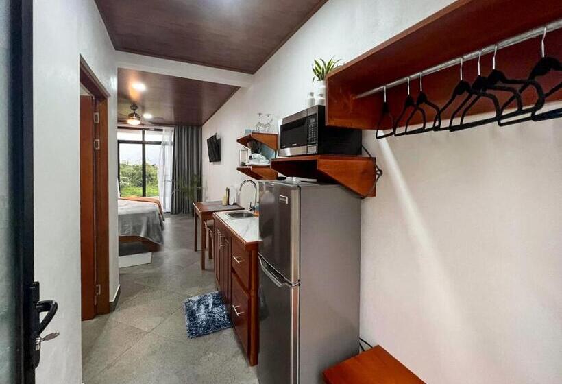 غرفة قياسية سرير كينج, Villas Santa Maria   Private Bay Lake Arenal