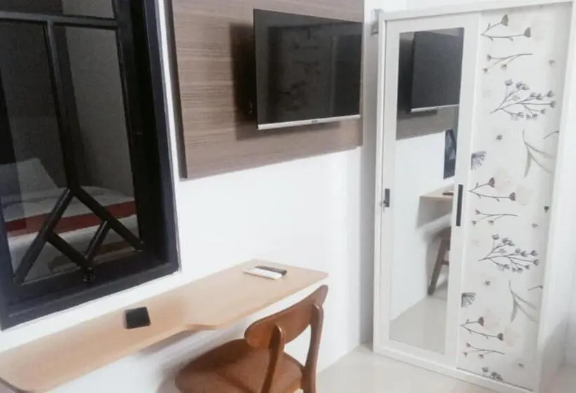 Deluxe-huone, Reddoorz Syariah Near Unimus Semarang
