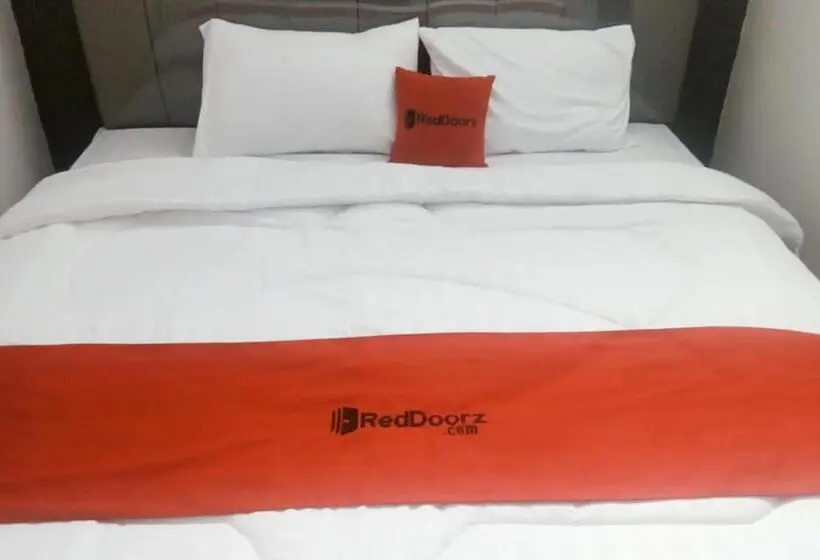 Deluxe-huone, Reddoorz Syariah Near Unimus Semarang