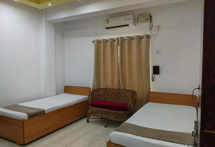 豪华房间, The Executive Inn