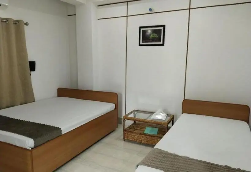 デラックスルーム, The Executive Inn