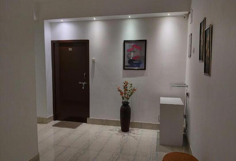 Executive Kolmen Hengen Huone, The Executive Inn