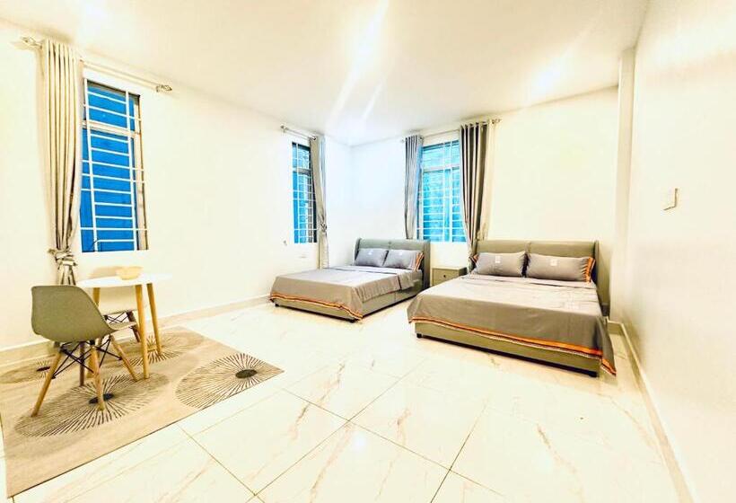 Pokój Standard 2 Łóżka Małżeńskie, Lotus Homestay