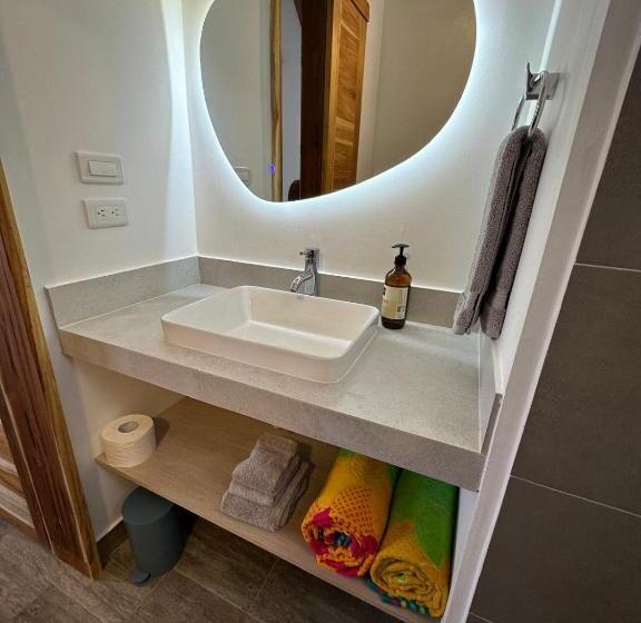 Standardzimmer mit Poolblick, Randis Oasis