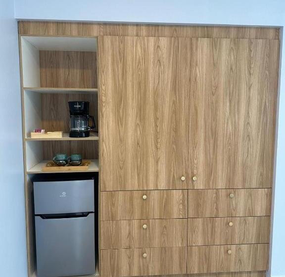 Standardzimmer Kingsize Bett, Randis Oasis