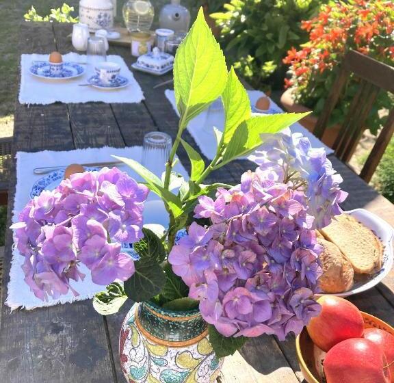 ２ベッドルームハウス, Schlamau19   Unterm Nussbaum