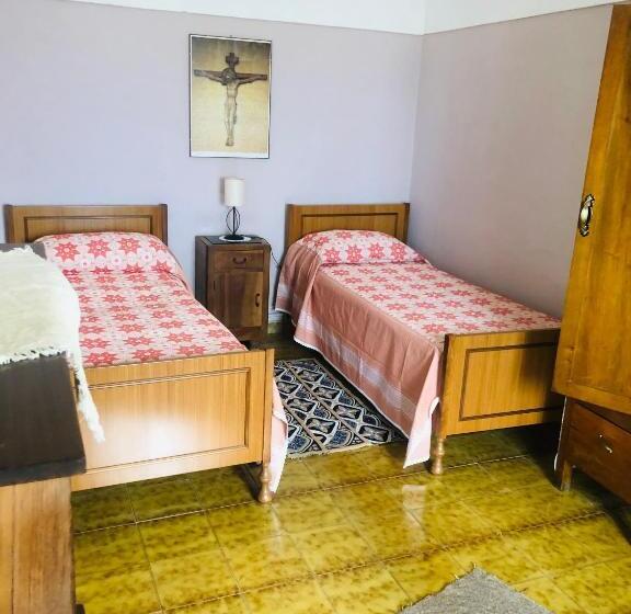 غرفة قياسية, La Casa Di Civita