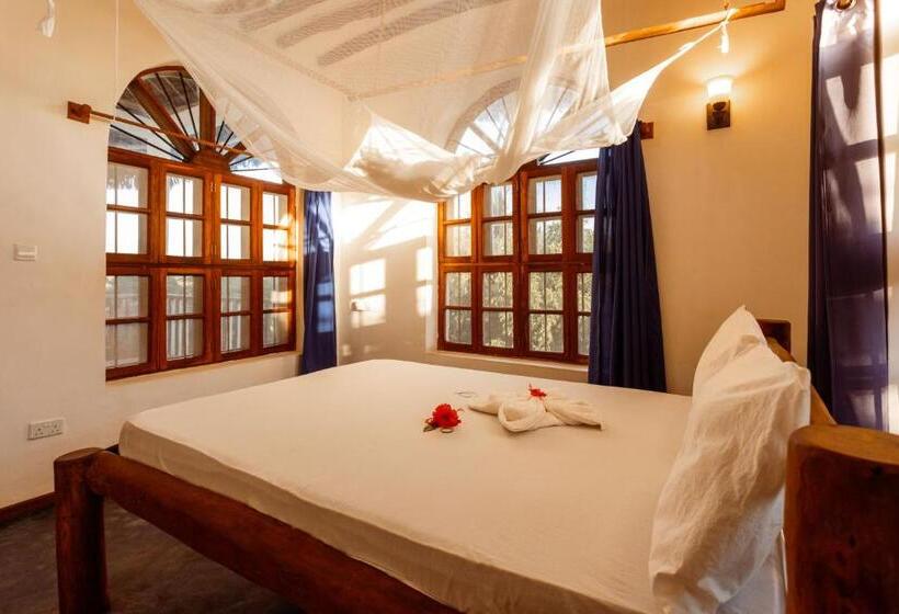 スタンダードルーム, Tropicana Boutique