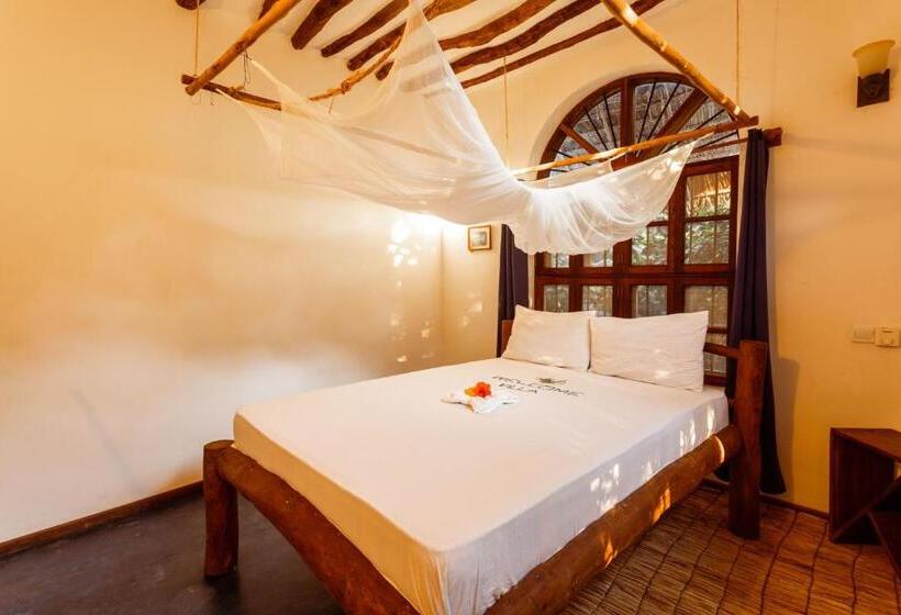 バス共有のスタンダードルーム, Tropicana Boutique