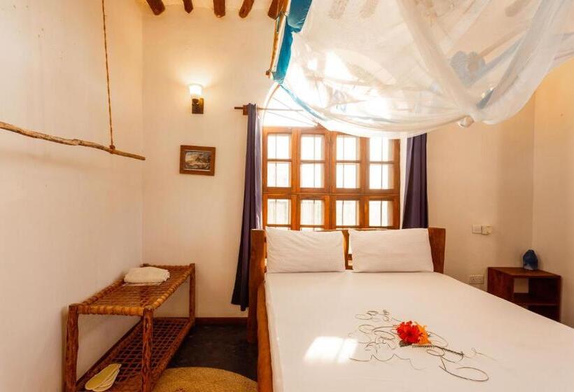 オーシャンビュースタンダードルーム, Tropicana Boutique