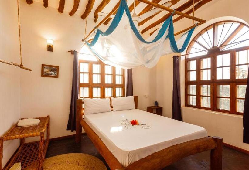 オーシャンビュースタンダードルーム, Tropicana Boutique