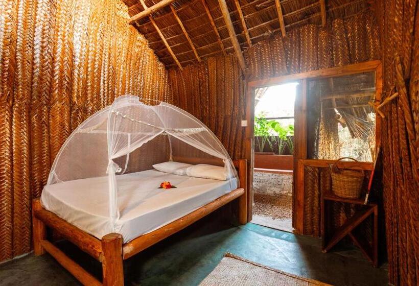 スタンダードバンガロー, Tropicana Boutique